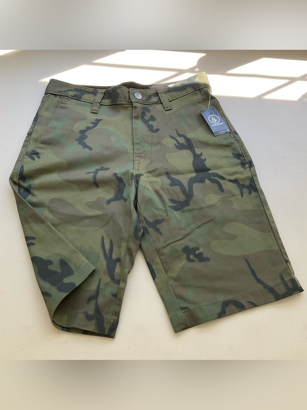 VOLCOM Shorts Men's Size 28 Green Khaki Chino V Monty Stretch New